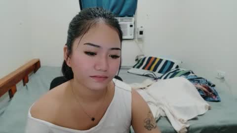 Snapshot of honeyafterdark_ chatting on 13, 6, 2026 HoneyAfterDark online show from 13, 6, 2026