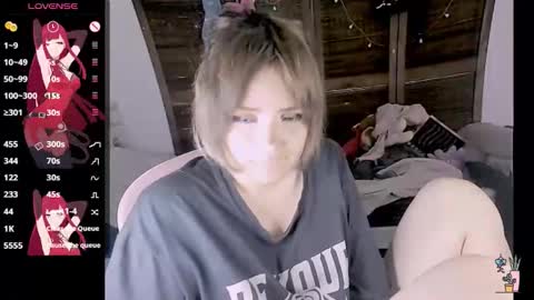 Honey Apple Alaska online show from 18, 11, 2025