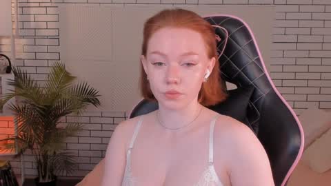 honeyautumn online show from 15, 12, 2024