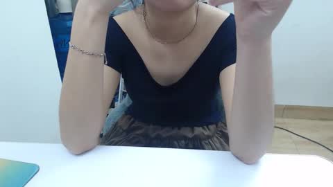 honeybaby2k online show from 25, 11, 2025