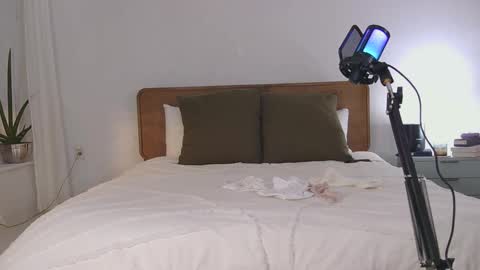 honeybbxx online show from 25, 2, 2025