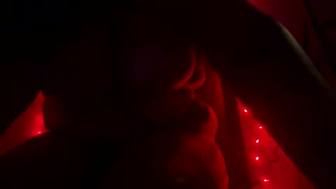 Snapshot of honeybeexo12 chatting on 20, 1, 2025 honeybeexo12 online show from 20, 1, 2025