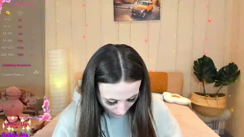 Snapshot of honeybuns_lizzy chatting on 16, 2, 2026 Lizzy online show from 16, 2, 2026