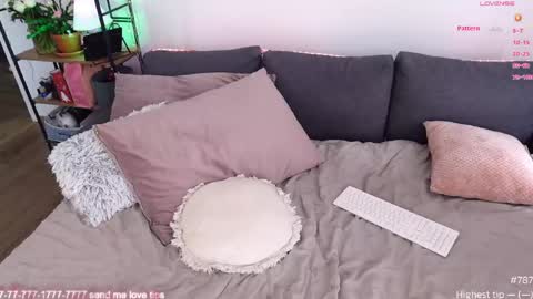 Snapshot of honeycarrol chatting on 30, 5, 2026 HoneyCarrol online show from 30, 5, 2026