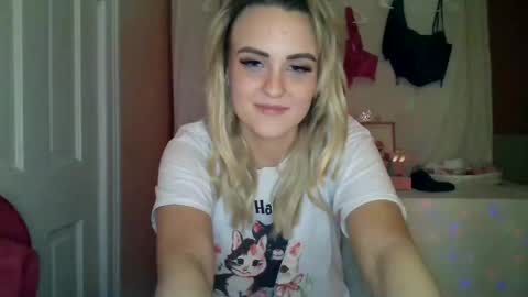 HoneyDrippinBunny online show from 19, 2, 2025