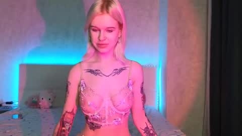 Lisa online show from 10, 10, 2025