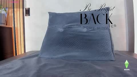 Sofia independent model online show from 6, 11, 2025