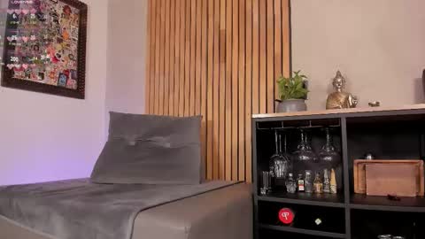 Sofia independent model online show from 22, 2, 2026