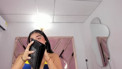 honeyht online show from 30, 7, 2026