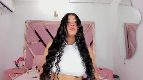honeyht online show from 2, 8, 2026