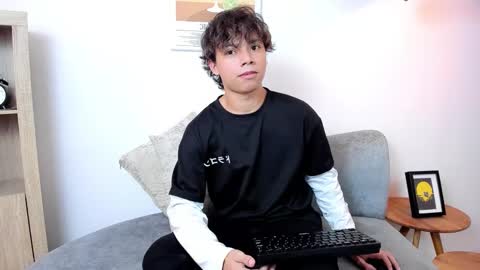 honeymoon_sariel online show from 8, 1, 2026