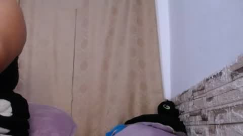 Snapshot of honeypussy3021 chatting on 1, 5, 2026 Victoria online show from 1, 5, 2026
