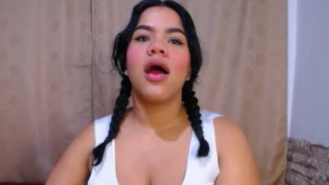 Snapshot of honeypussy3021 chatting on 26, 5, 2026 Victoria online show from 26, 5, 2026