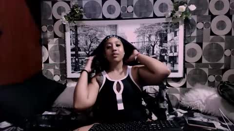 honeyrae01 online show from 5, 2, 2026