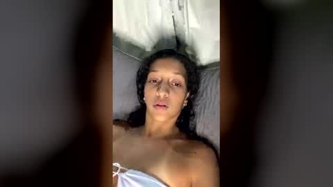 honeyxgirl online show from 7, 1, 2026