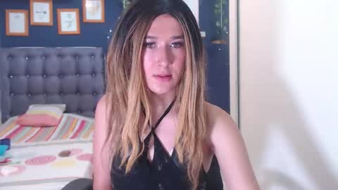 honeyy_sweett online show from 25, 5, 2026