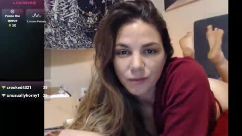 Snapshot of hoodhippy chatting on 29, 10, 2025 HoodHippy online show from 29, 10, 2025