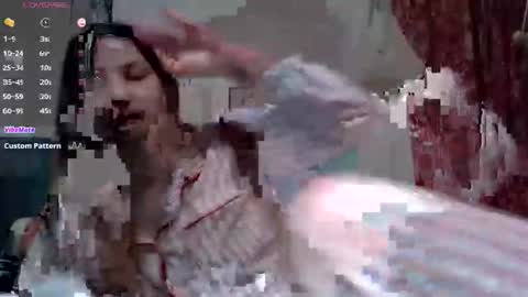 Snapshot of hoodhippy chatting on 18, 2, 2026 HoodHippy online show from 18, 2, 2026