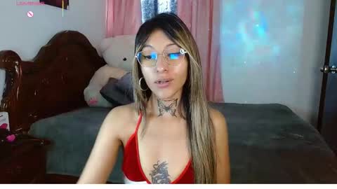 Hoollly Jones online show from 19, 12, 2025