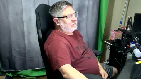 hoozerdaddy online show from 8, 12, 2024
