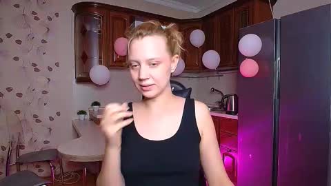 Snapshot of hope_happyyy chatting on 14, 9, 2025 hope happyyy online show from 14, 9, 2025