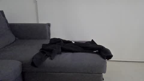 Oliver Saints online show from 1, 12, 2025