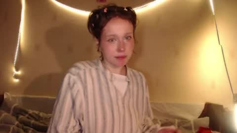 Snapshot of horndemonroxy chatting on 2, 6, 2026 Roxy online show from 2, 6, 2026