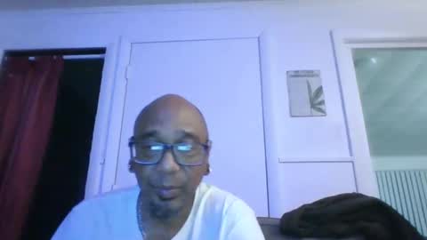 Snapshot of horny77capeverdain chatting on 4, 10, 2025 horny77capeverdain online show from 4, 10, 2025