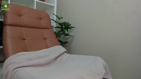 Naomi online show from 5, 8, 2026