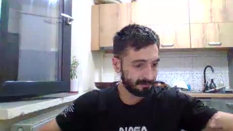 Snapshot of horny_couple9600 chatting on 8, 10, 2025 horny_couple9600 online show from 8, 10, 2025