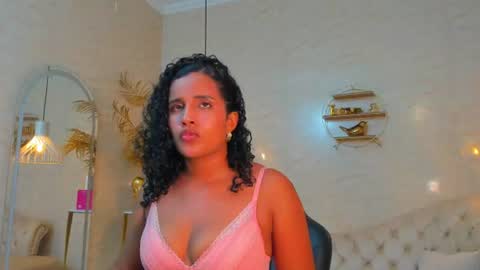 Horny Curls  online show from 29, 6, 2026