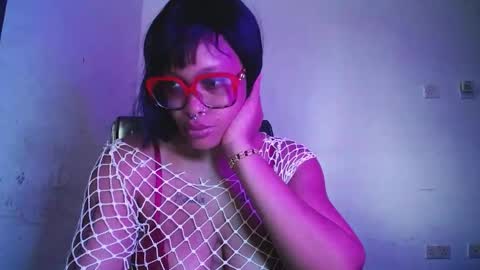 horny_ebonygirl_ online show from 21, 4, 2026