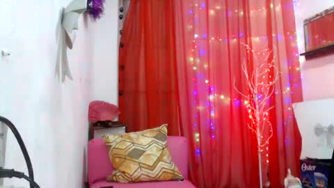 Snapshot of horny_mommy17 chatting on 15, 6, 2026 armina online show from 15, 6, 2026