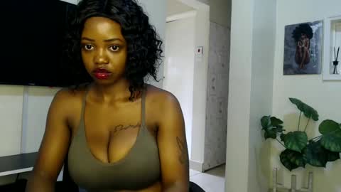horny_princcess online show from 24, 1, 2025
