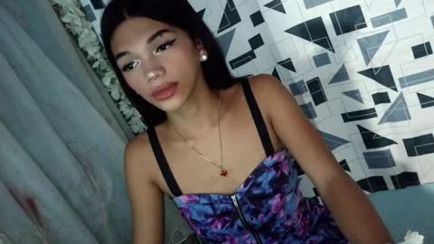 Rhiana online show from 7, 4, 2026