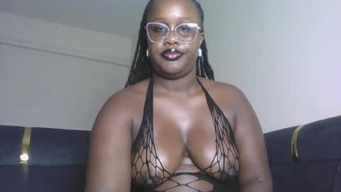 Snapshot of horny_sexxy_babe chatting on 13, 6, 2026 Lucy online show from 13, 6, 2026