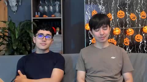 Snapshot of horny_twinks_guys chatting on 26, 10, 2025 Alex and Camilo online show from 26, 10, 2025