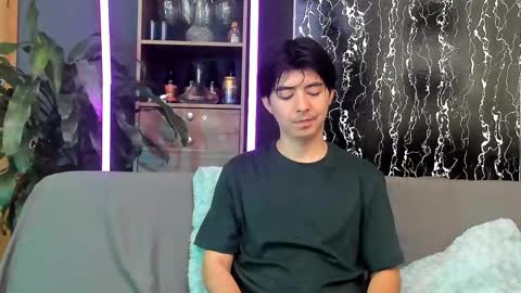 Snapshot of horny_twinks_guys chatting on 8, 3, 2026 Alex and Camilo online show from 8, 3, 2026