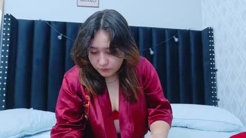 Khloe  online show from 21, 9, 2025