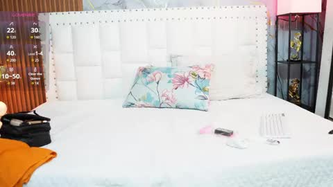Khloe  online show from 18, 5, 2026
