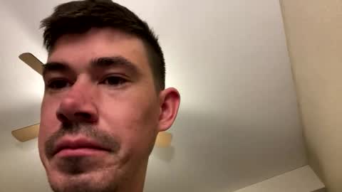 Justin 7 inches online show from 25, 10, 2025