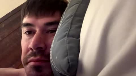 Justin 7 inches online show from 16, 4, 2026