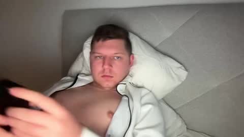 Snapshot of hornyboy95300 chatting on 10, 3, 2025 hornyboy95300 online show from 10, 3, 2025