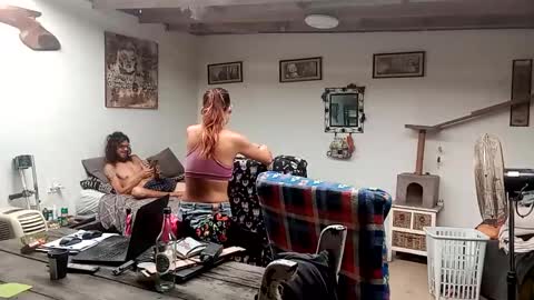 Nix  D online show from 15, 12, 2025