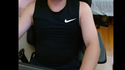 Snapshot of hornypinoytoy chatting on 6, 7, 2026 luv2cum online show from 6, 7, 2026