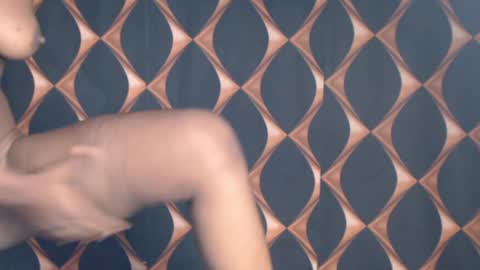 Snapshot of hornyslut_xx chatting on 19, 7, 2026 Bella online show from 19, 7, 2026