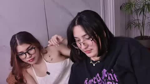 Snapshot of hornysquirtduo chatting on 17, 7, 2026 little cutties online show from 17, 7, 2026