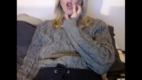 Hornyssima online show from 8, 2, 2025