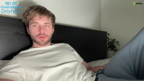 Snapshot of hot8pack01 chatting on 13, 1, 2025 Edward aka Wolf online show from 13, 1, 2025