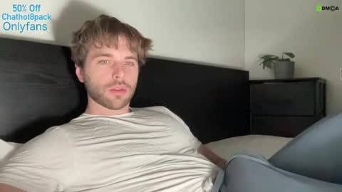 Snapshot of hot8pack01 chatting on 27, 1, 2025 Edward aka Wolf online show from 27, 1, 2025